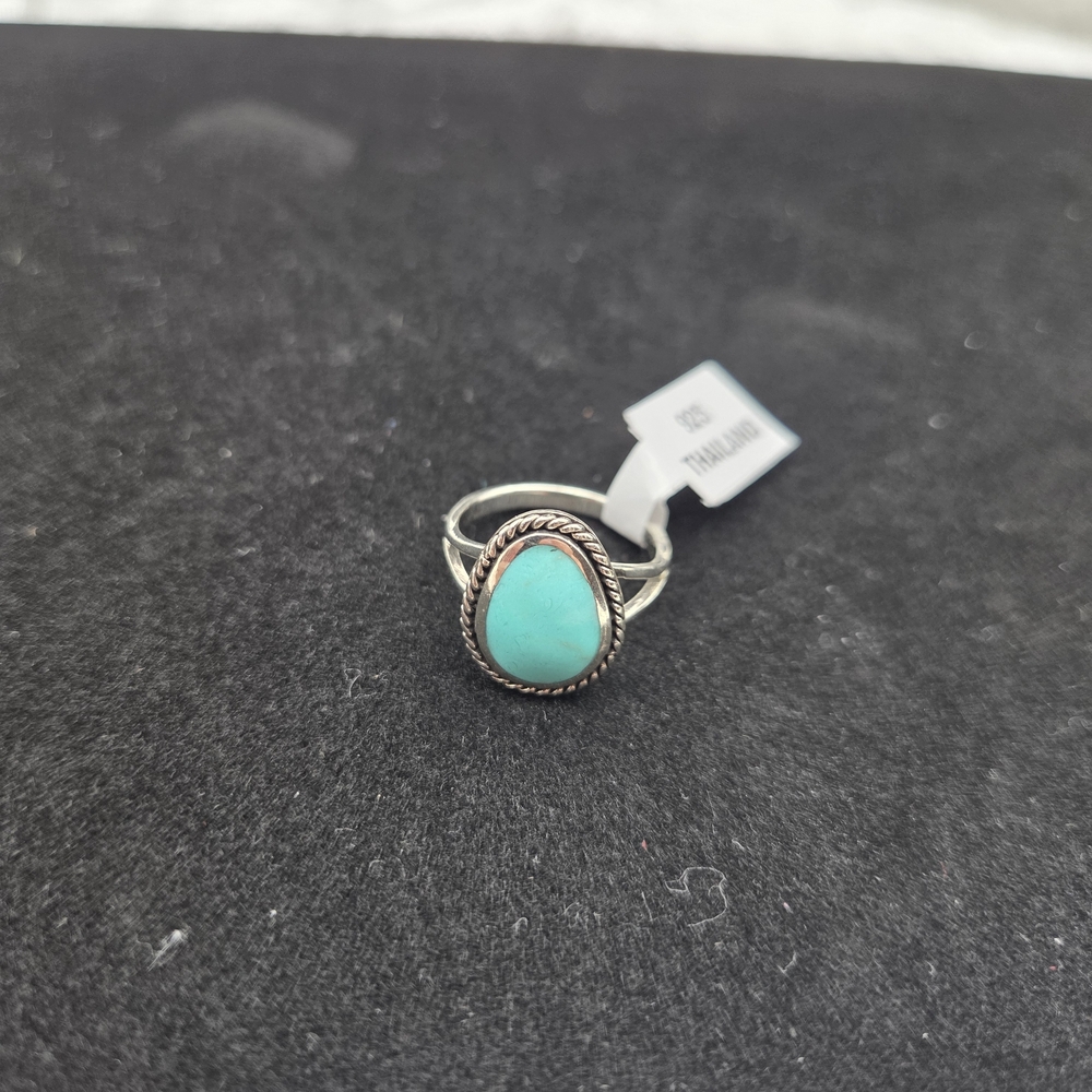 Turquoise Silver Ring - Picture 2 of 3